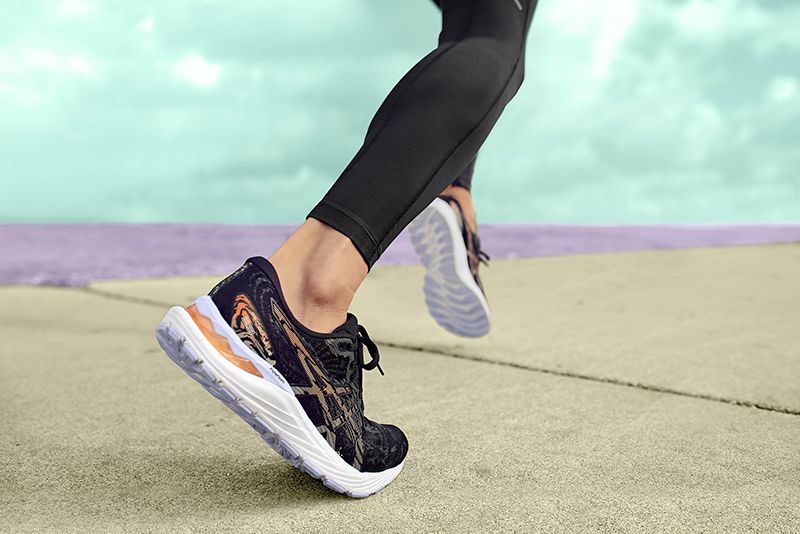 saucony neutral trainers