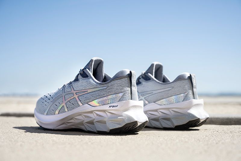 walking asics trainers